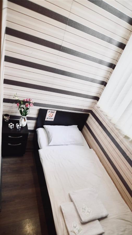 Uno Apart Hotel Kyiv Exterior photo